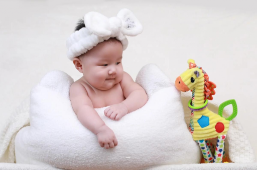 随县宝宝几个月翻身